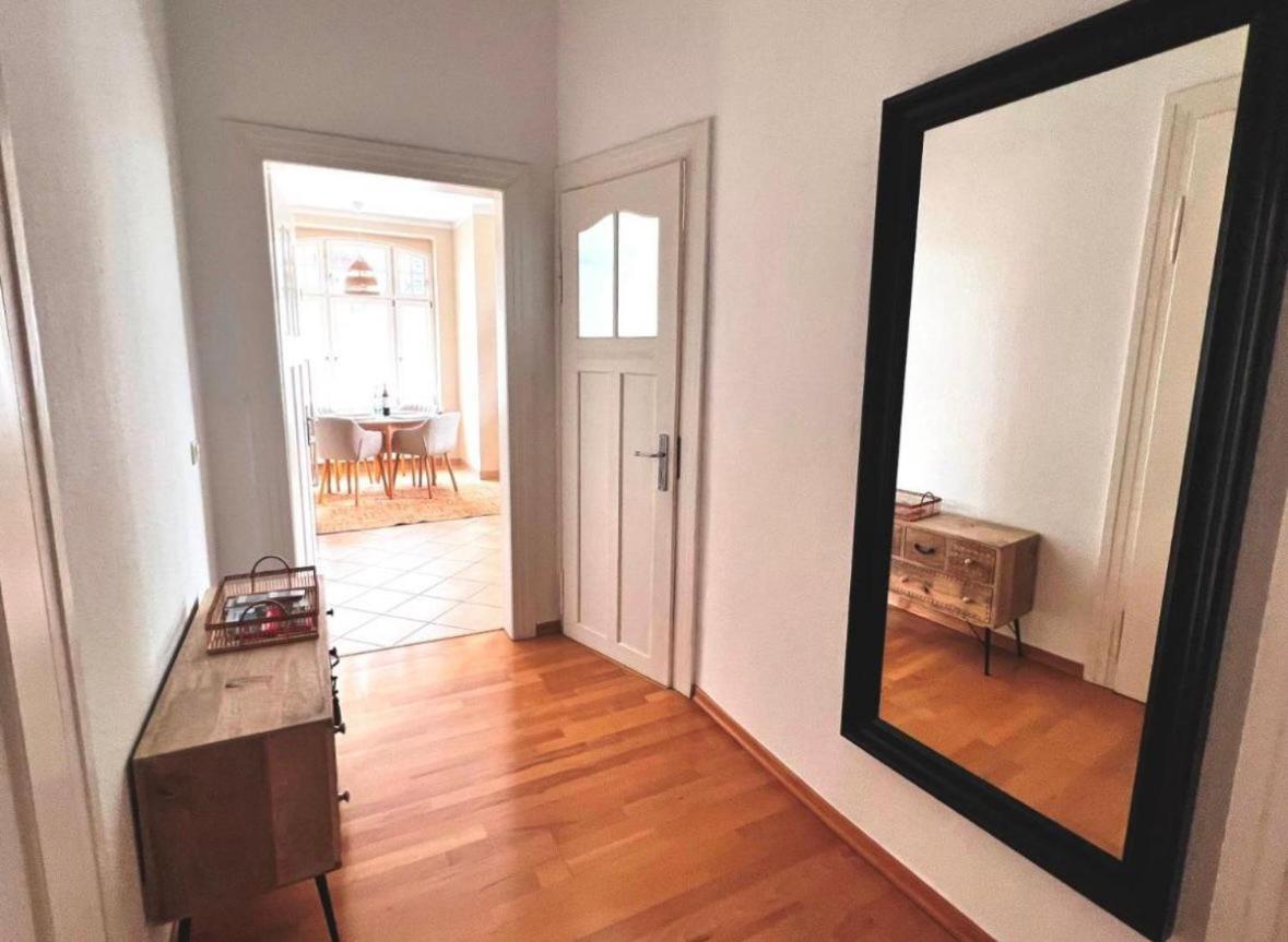 Feine Apartments In Der Suedstadt Von Erfurt Mit Kostenlosen Stellplatz & Flasche Wein Zur Begruessung Exteriér fotografie