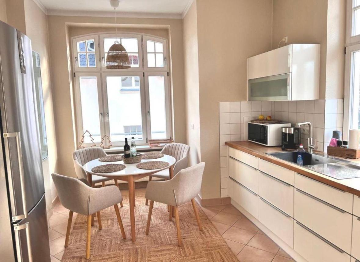 Feine Apartments In Der Suedstadt Von Erfurt Mit Kostenlosen Stellplatz & Flasche Wein Zur Begruessung Exteriér fotografie