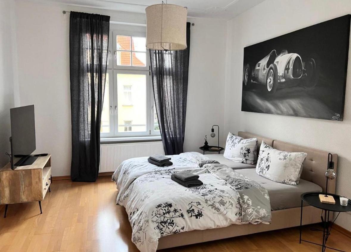 Feine Apartments In Der Suedstadt Von Erfurt Mit Kostenlosen Stellplatz & Flasche Wein Zur Begruessung Exteriér fotografie